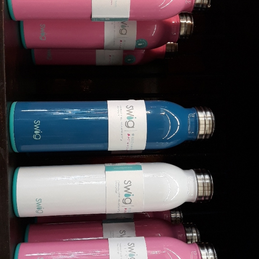 Swig stainless steel bottles